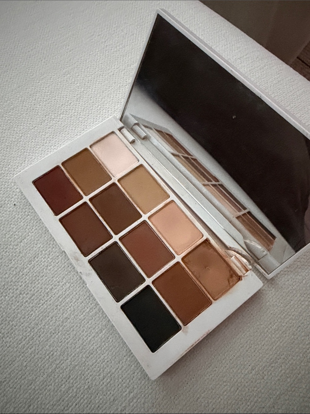 Makeup By Mario White Eyeshadow Palette - Picture 3 of 5